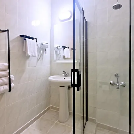 Hotel Native 2*