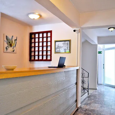 Native Hotel 2*