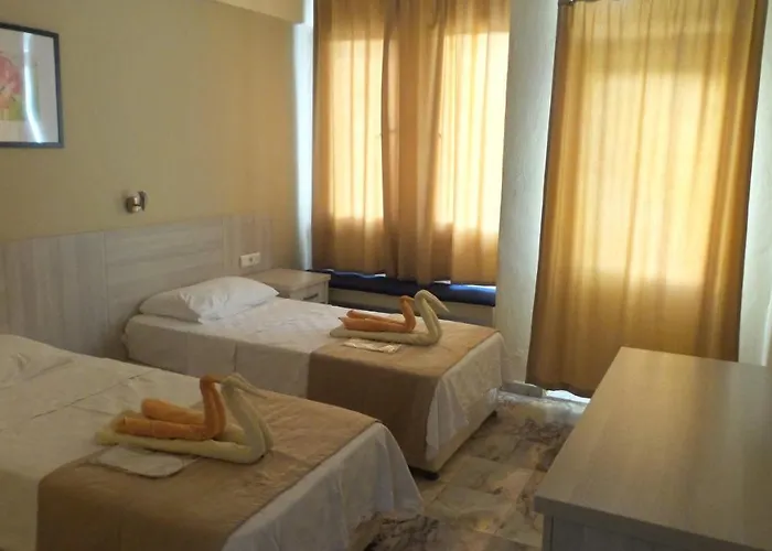 Native Hotell *